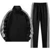 Conjunto Casual S-6X Primavera e Outono para Homens e Mulheres, Roupa Esportiva com Três Listras, Jaqueta Esportiva Masculina e Calça Comprida, Conjunto de Duas Peças Personalizado