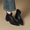 Botas de moda de algodón de felpa con estampado de leopardo y punta fina para mujer, nuevo estilo otoño e invierno 2026, elegantes y de alta gama, llamativas botas estilo callejero tipo Martin con tacones gruesos