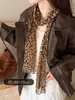 Estilo Old Money Estampado de Leopardo Retro Bufanda Larga de Seda para Mujer Estilo Perezoso Nuevo Atmósfera de Otoño Temprano Coreano Bufanda Chal Versátil de Moda