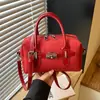 Bolsa de mão versátil estilo retrô transfronteiriça, bolsa almofada para mulheres, nova bolsa de ombro única para outono de 2026 para uso diário no trajeto e transversal