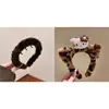 Tiara Fofa de Pelúcia com Estampa de Leopardo, Alto Valor Estético, Tiara de Gatinho Exquisita para Lavar o Rosto, Maquiagem e Higiene Pessoal, Novo Modelo 2026