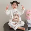 Ropa de Casa Coral para Niñas Estilo Nuevo Invierno para Bebés Niñas Flannel Dibujos Animados Engrosado Conjunto de Pijamas Comercio Exterior