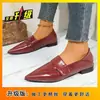 Outono 2026 Nova Moda Retrô Versátil Bico Fino Salto Baixo Estilo Britânico Sapatos Mocassins Femininos com Salto Grosso