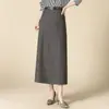 Falda recta de lentejuelas, ajustada, drapeada y a la moda, con cintura alta y abertura, falda de una pieza, estiliza la figura y se ajusta al cuerpo, otoño 2026