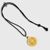 Tienda de Oro Mismo Estilo Oro Antiguo Incrustado con Diamantes, Atrae Fortuna Vajra de Cuatro Caras Giratorio Colgante de Ocho Tesoros Cadena para Suéter Venta al por Mayor