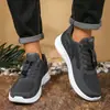 Sapatos de Caminhada para Homens Idosos com Solas Macias e Características Antiderrapantes, Modelos de Primavera e Outono para Homens de Meia-Idade e Idosos, Atacado em Estoque de Henan, Luoyang