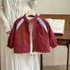Jaqueta Infantil 2026 Primavera e Outono Meninos Bordada Marca Moderna Corta-Vento Jaqueta Color-Blocking para Bebê Jaqueta de Baseball para Crianças Pequenas