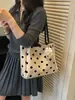 Bolso Tote Transfronterizo de Nuevo Estilo con Puntos Ondulados Suaves y Correa de Hombro Versátil Tejida, Bolso de Mano de Gran Capacidad para Estudiantes que Asisten a Clase