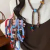 Colar de Lã Tricotado com Contraste de Cores e Contas Feminino 2025 Novo Luxo Acessível Design de Nicho Acessórios de Corrente para Suéter