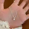 Colar de Pérolas e Fragmentos de Prata Novo Estilo para Mulheres, Design Irregular Único, Corrente Elegante para Clavícula, Corrente de Pescoço de Luxo Leve Vintage de Alta Qualidade