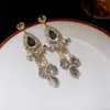 Pendientes Vintage de Plata con Forma de Rombo y Gota de Aceite Estilo Palacio Retro Exquisitos Pendientes de Botón Lujo Ligero Pendientes de Gama Alta