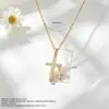 Pingente Colar Cruz Nicho Europeu e Americano para Mulheres Moda Simples Cobre Banhado Retenção de Cor 18k Pingente com Zircônia Joia Atacado