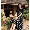 Vestido Negro Estilo Coreano con Lazo, Verano Holgado, Adelgazante, Elegante, Estampado, Manga Corta, Cuello Redondo, Vestido Largo con Volantes