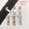 Cremallera de Nylon No.3 Cabezal Marcas de Punto Gran Colección Pieza Cuadrada de Aleación Engrosada Bolso Equipaje Cabezal de Cerradura Metálico