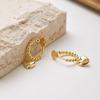 Pendientes de Amor Dorados OL Súper Hermosos Pendientes de Perlas Redondas para Mujer Mang Star Nicho de Alta Calidad Únicos Versátiles Placa de Incienso para Mosquitos Clip para Oreja