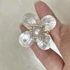Concha Natural Perla Natural Ramillete Mariposa Incrustada de Diamantes Estilo Fragante Flor Temperamento Broche de Alta Calidad Exquisitos Pines Accesorios