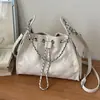 Bolsa Acolchoada com Corrente Nova de Verão Transfronteiriça, Bolsa de Ombro Transversal de Grande Capacidade para o Dia a Dia, Bolsa Saco Simples e Moderna