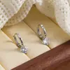 Pinzas para Orejas de Circonita Plateada para Rostros Redondos Sin Perforaciones, Diseño de Nicho, Lujo Ligero, Estilo de Alta Gama, Pendientes para Mujer