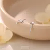 Pendientes de Delfín de Plata S925 para Mujer, Dulces y Lindos, Frescos y Únicos, Joyería de Oreja de Animal Marino Simple, Al por Mayor en Stock