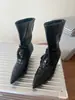 Botines Nuevos Otoño 2026 Estilo Coreano Gamuza Punta Puntiaguda Correa Cruzada Tobillo para Mujer, Tacón de Aguja, Caña Ancha, Botines de Tacón Medio