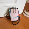 2026 Nova Bolsa Simples Portátil Leve para Garrafa de Água com Cordão Estilo Coreano Bolsa Versátil para Celular Bolsa de Ombro Transversal Feminina
