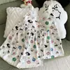 Conjunto de pijama camisola kt, novo estilo de verão com bojos, pode ser usado fora, modelagem solta, malha fina de algodão nuvem para casa para meninas