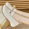 Zapatos blancos de piel para mujer, nueva colección otoño 2026, zapatos casuales ligeros y cómodos, fáciles de poner y quitar, zapatos casuales de piel