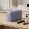 Bolsa de maquillaje impermeable a rayas, bolsa de aseo de viaje de gran capacidad, bolsa de almacenamiento de lona multicolor, bolsa de cosméticos portátil en stock