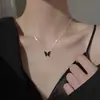 Novo estilo colar de borboleta sensível ao calor que muda de cor, design de nicho feminino, pingente de borboleta, elegante, leve, luxuoso, combinando com todas as cores, corrente de clavícula feminina