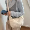 Bolsa de Ombro Único Estilo Preguiçoso para Axila para Estudantes, Uso no Trabalho e Casual, Grande Capacidade, Cabe um Tablet, Disponível em Várias Cores