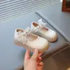 Zapatos de Cuero de Moda para Niños 2026 Otoño Nuevo Modelo Zapatos de Cuero con Lazo de Encaje para Niños Mayores con Correas de Velcro