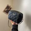 Bolso cuadrado pequeño, otoño 2023, nuevo, color liso, pequeño, con bordado rómbico, sencillo, informal, de moda, bandolera