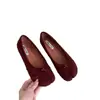Zapatos Planos de Suela Lisa para Mujer 2024 Nuevos Retro de Suela Blanda Zapatos de Pezuña de Cerdo Zapatos de Punta Dividida Nicho Zapatos Plegados de Abuela Mocasines