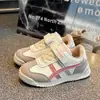Tênis infantil para meninos sapatos Forrest Gump 2025 primavera novo para meninas sola macia prata casual sapatos de bebê pequenos de lona