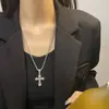 Collar con colgante de cruz estilo europeo y americano para mujer, diseño de personalidad estilo frío, cadena para la clavícula, estilo dulce y fresco, accesorios de moda versátiles