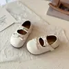 Sapatos de Couro da Moda com Laço e Solado Macio para Meninas 2026 Novos Sapatos de Princesa Estilosos para Primavera e Outono para Meninas Pequenas para Apresentações