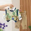Ropa Infantil para Niños Otoño Nueva Moda Árbol Chaleco para Niño Camiseta de Manga Larga Pantalones Casuales Conjunto de Tres Piezas Moderno