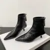 Botines Blancos de Tacón Alto de Piel Suave Estilo Coreano para Mujer 2026 Otoño/Invierno Nuevo Estilo Tacón de Aguja Punta Fina Versátiles para Ir al Trabajo Estilo Coreano Botas Adelgazantes
