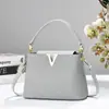 Bolsa Feminina de Nicho de Luxo Bolsa de Mão Versátil para o Trabalho com Temperamento Feminino Bolsa Transversal de Grande Capacidade