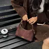 Bolsa de Ombro Casual Retrô Bolsa de Ombro Único de Camurça Sob o Braço Grande Capacidade para o Dia a Dia Transfronteiriça Mais Vendida Bolsa Transversal Feminina