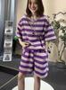 Traje Casual Talla Extra para Mujer 2026 Nuevo Conjunto de Dos Piezas de Verano con Camiseta de Manga Corta a Rayas Bloque de Color y Pantalones Cortos para Mujer