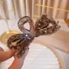 Elegante Pequeno Clipe de Cabelo Presilha Shark Camélia Perfumada Volume Grande para Cabelo Clipe de Cabelo para Parte de Trás da Cabeça