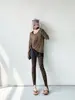 669 Pantalones de yoga estilo coreano con estampado de leopardo y trabillas para los pies, longitud extendida, pantalones de tiburón para mujer, estilo ligero de verano