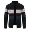 Jaqueta Cardigan de Tricô Masculina com Gola Alta e Zíper, Listrada Color Block, Tamanho Grande, Multicolorido, Atacado de Comércio Exterior