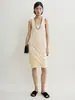 Vestido sin mangas de punto plisado Sumeihui con cuello en U 26 Nuevo de Primavera y Verano Estilo Tot Ajustado de Largo Medio