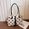 Bolsa de Lona Casual de Gran Capacidad para Mujer 2026 Nueva Bolso de Hombro para Viajar Bolso Tote de Mano Moderno con Lunares de Color Contrastante