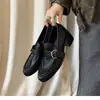 Sapatos de Couro Pequenos para Primavera e Outono Femininos Solado Macio Moda Início do Outono Estilo Retro Pregueado Sapatos de Salto Único Bico Redondo Britânico 2026 Mocassins Versátil