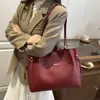 Bolso Retro de Moda de Alta Gama para Viajes Cotidianos 2025 Otoño e Invierno Nuevo Bolso de Hombro Grande de Capacidad para Mujer Bolso Tote de Trabajo