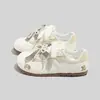 Sapatos Femininos Outono Bell 2026 Novos Tênis Versáteis de Solado Fino Moda Feminina Sapatos Casuais Respiráveis Sapatos de Treino Alemães B2607