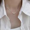 Collar de flores de plata S925 para mujer, sencillo, diario, combinable, exquisito, con cruz hueca, cadena de clavícula, estilo dulce y moderno.